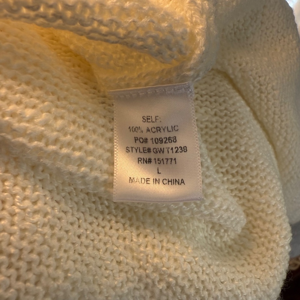 Gilli Beach Side NWOT Lightweight Sweater Size Medium - Picture 11 of 12